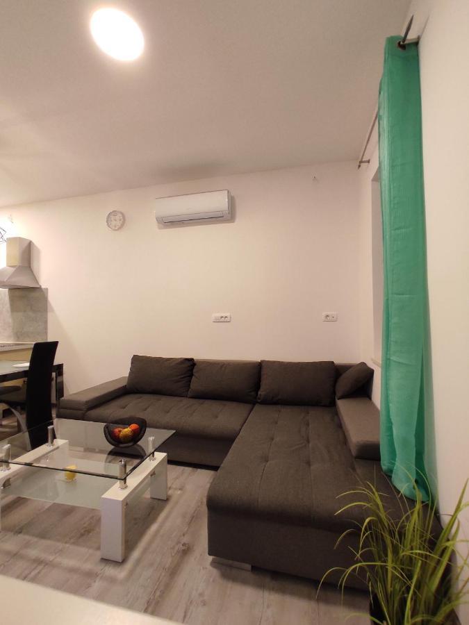 אומיס Apartment Ravnice מראה חיצוני תמונה